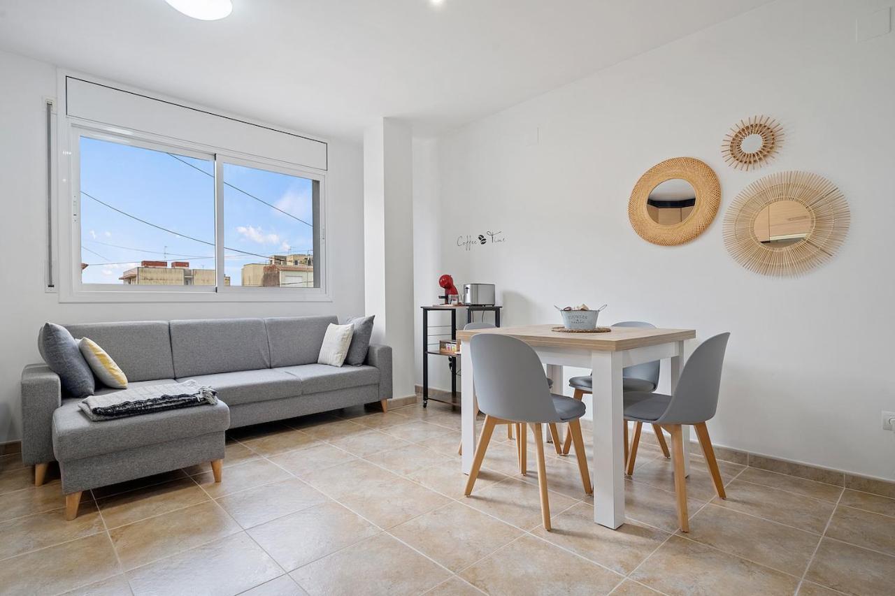 Encantador En El Delta Del Ebro-apartaments Iaio Kiko * El Lligallo del Ganguil